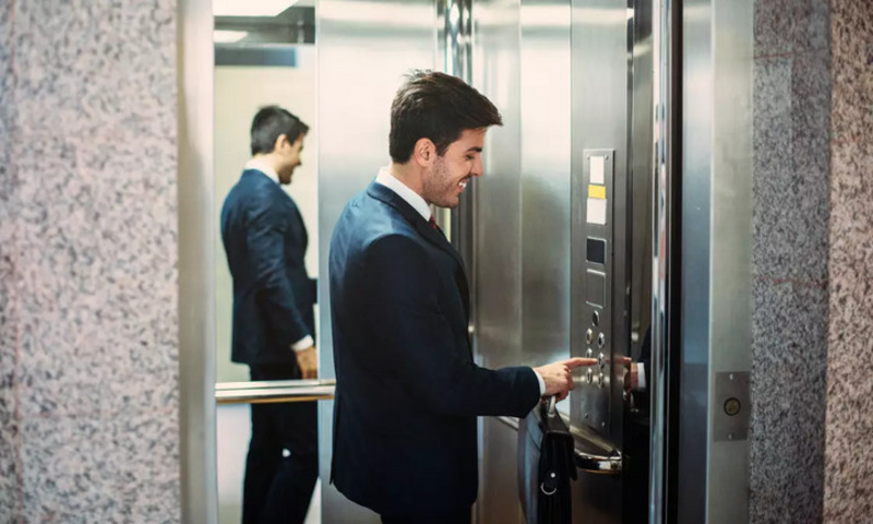 Chạy thử kiểm tra thang máy đảm bảo thiết bị hoạt động an toàn trước khi sử dụng