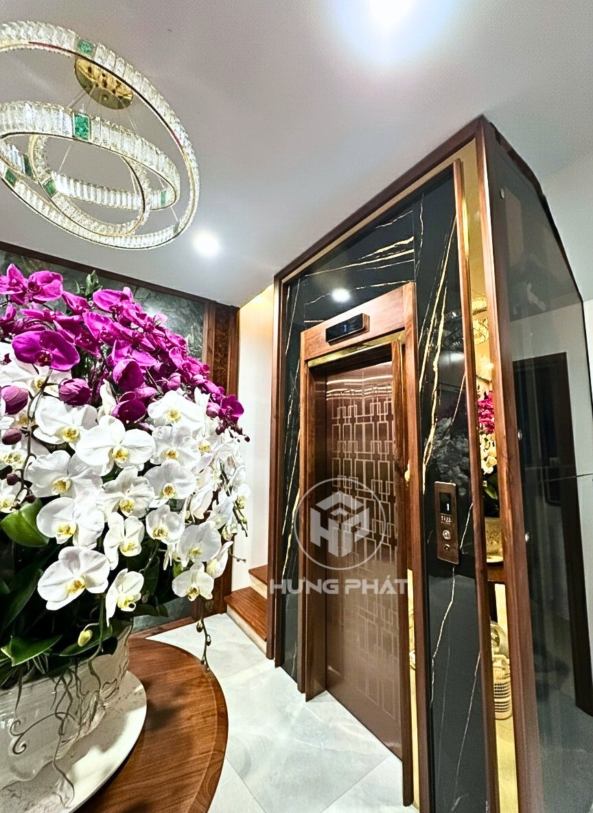 Bàn giao thang máy gia đình Fuji Nhật Bản tại Mễ trì (Hà Nội)