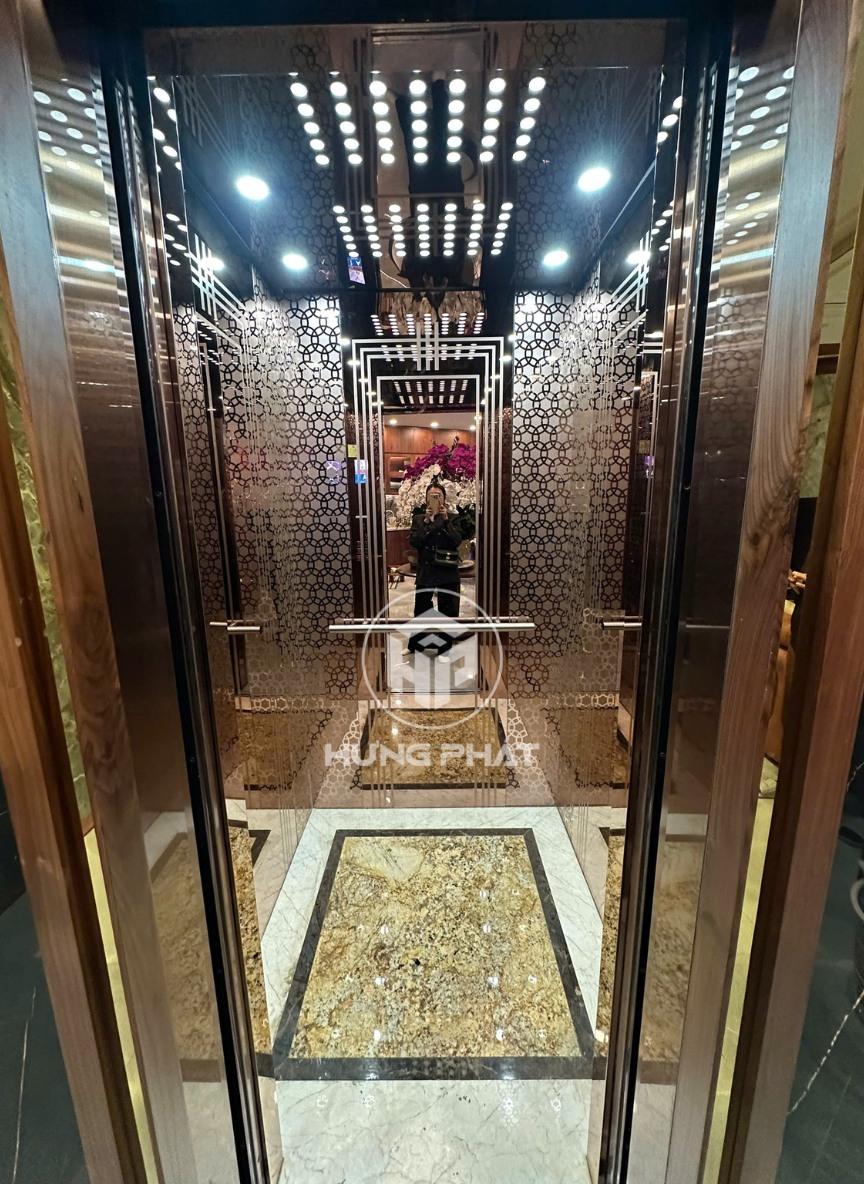 Bàn giao thang máy gia đình Fuji Nhật Bản tại Mễ trì (Hà Nội)