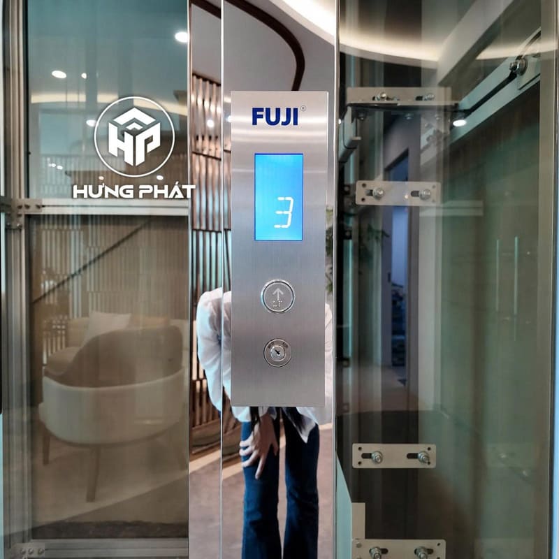 Hoàn thiện thang máy kính nhập khẩu Fuji - Cụm CN Minh Khai, Hưng Yên 2 Bảng gọi tại cửa các tầng của thang máy kính nhập khẩu Fuji