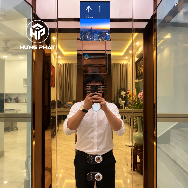 Nội thất cabin vàng được sử dụng cho 3 điểm dừng